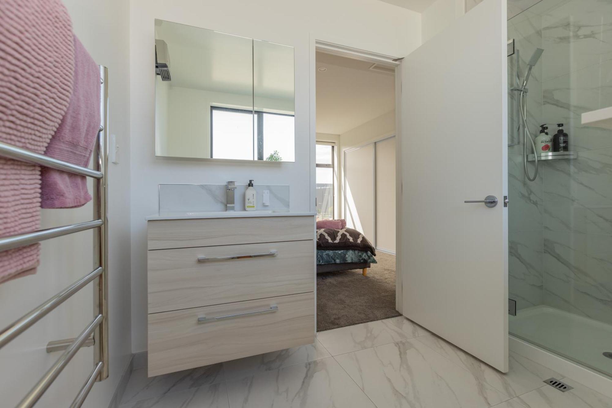 Luxury 2 Bedroom Townhouse By Hagley Park In Cbd Christchurch Eksteriør bilde