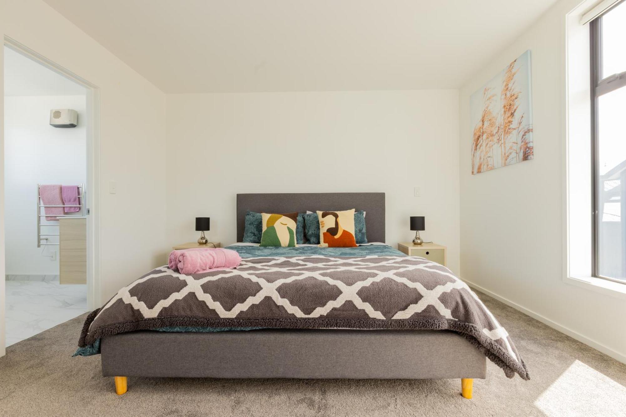 Luxury 2 Bedroom Townhouse By Hagley Park In Cbd Christchurch Eksteriør bilde