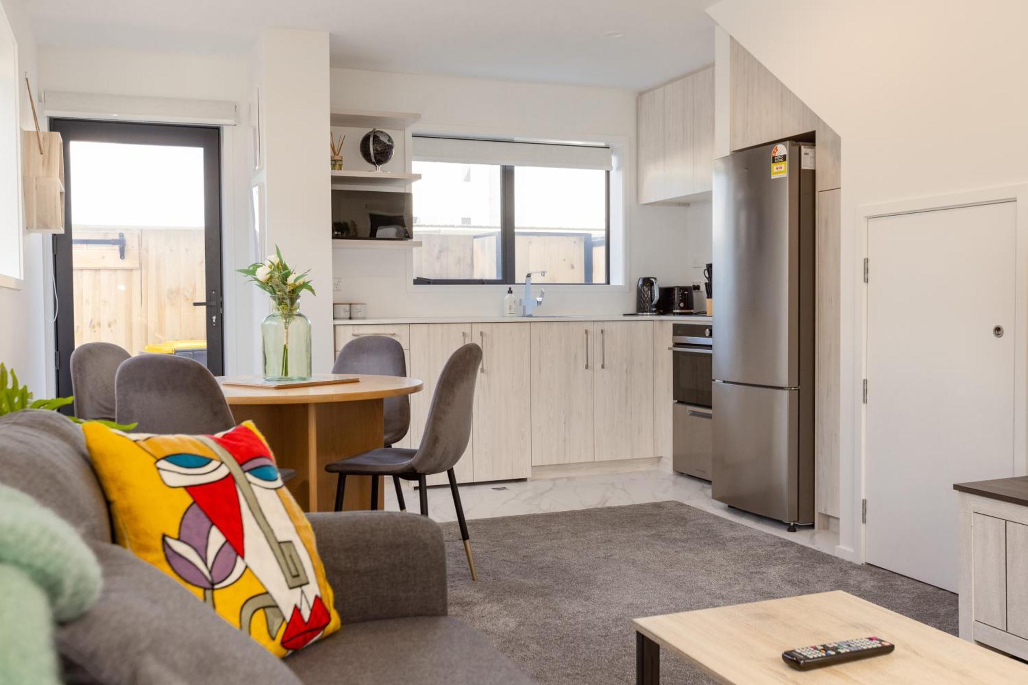 Luxury 2 Bedroom Townhouse By Hagley Park In Cbd Christchurch Eksteriør bilde