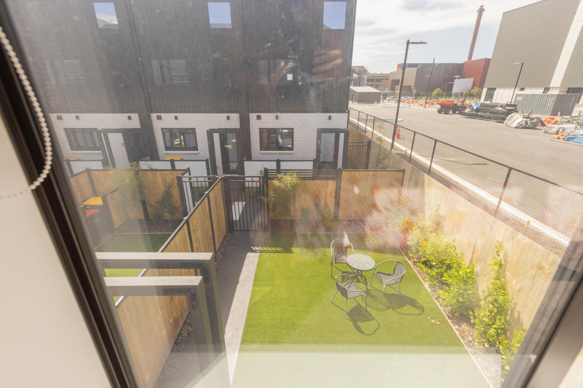 Luxury 2 Bedroom Townhouse By Hagley Park In Cbd Christchurch Eksteriør bilde
